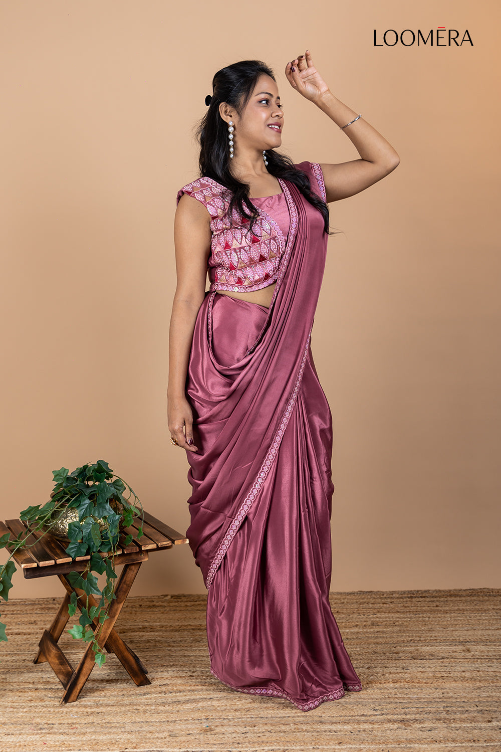 Crepe Saree with Thread Work