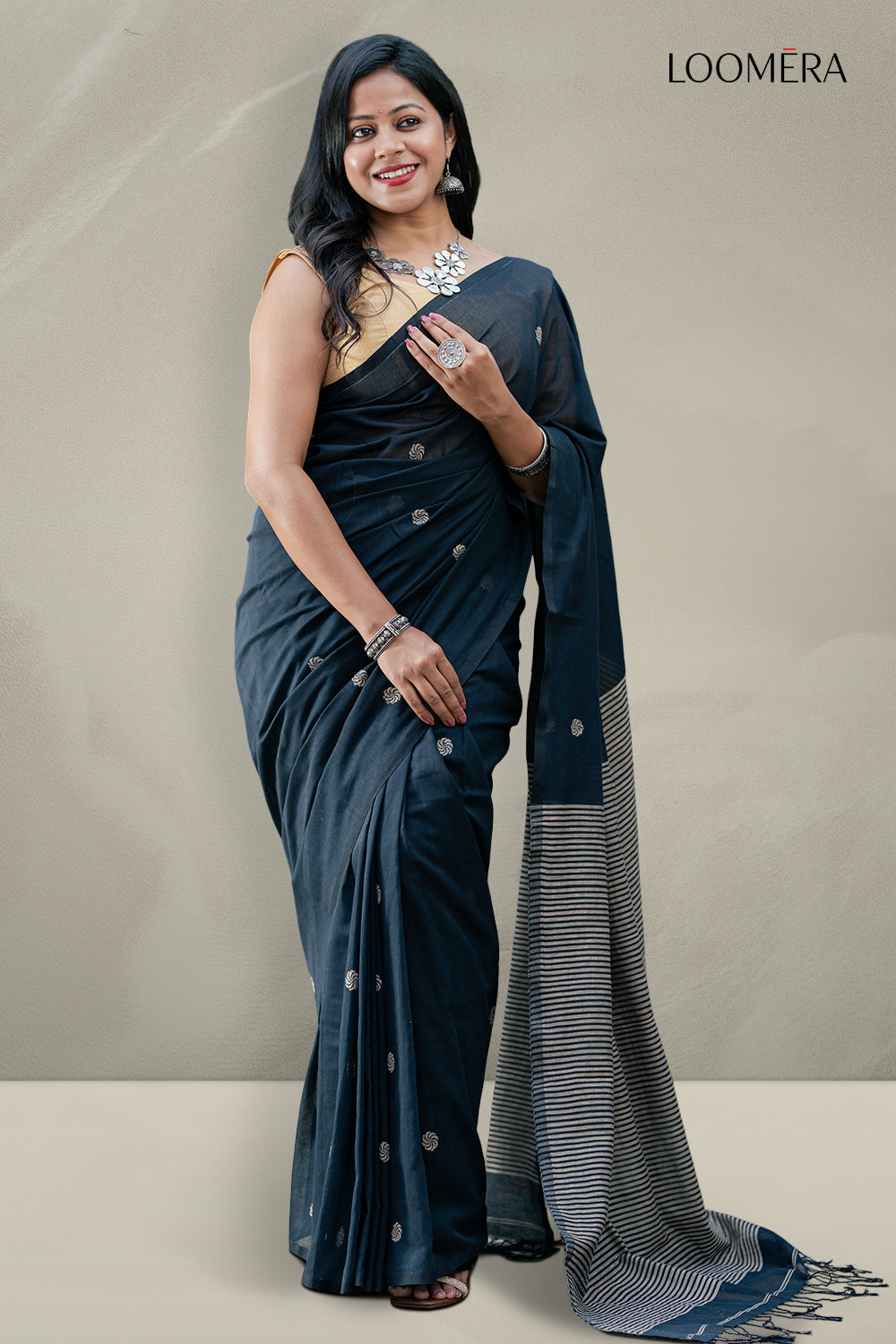 Handloom Cotton Saree Black