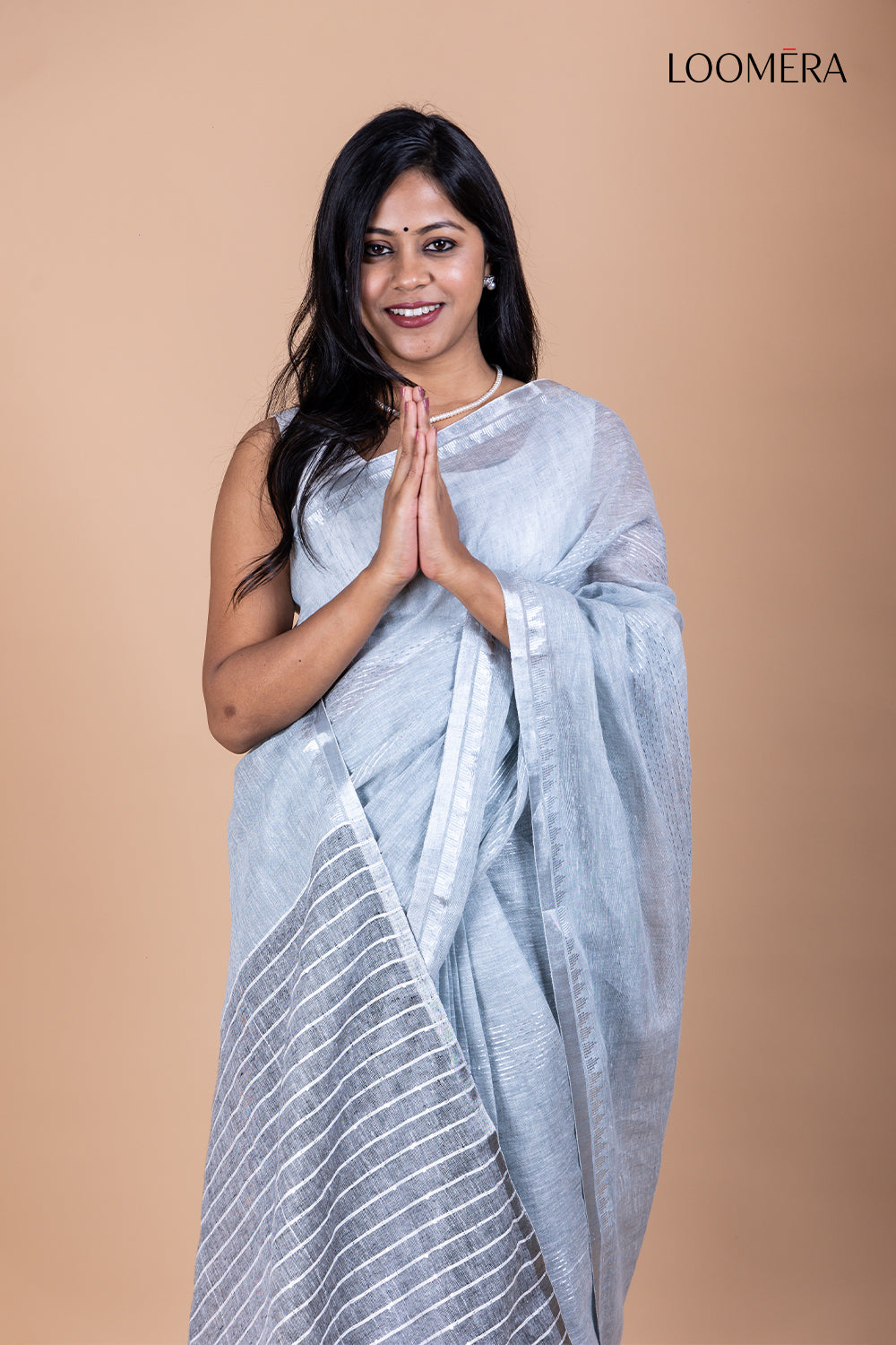 Linen Saree with Zari Border
